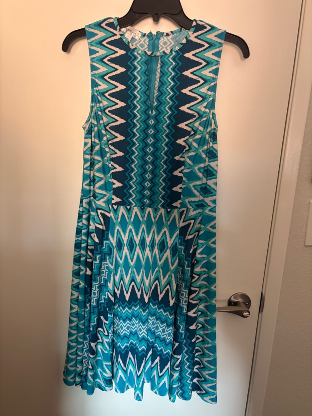 Dress Barn Sleeveless Teal Print Dress, Size 8